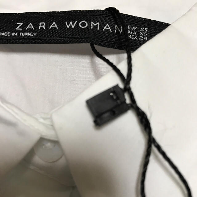 ZARA(ザラ)のZARAの袖のデザインが可愛い白いブラウス★新品タグ付き！ レディースのトップス(シャツ/ブラウス(長袖/七分))の商品写真