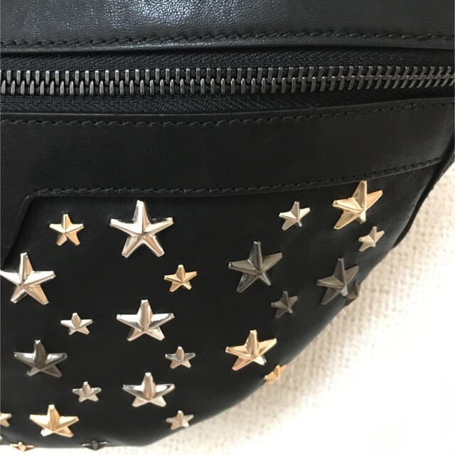 JIMMY CHOO(ジミーチュウ)のJIMMYCHOO☆ジミーチュウ☆スタースタッズ☆ボディバッグ メンズのバッグ(ボディーバッグ)の商品写真