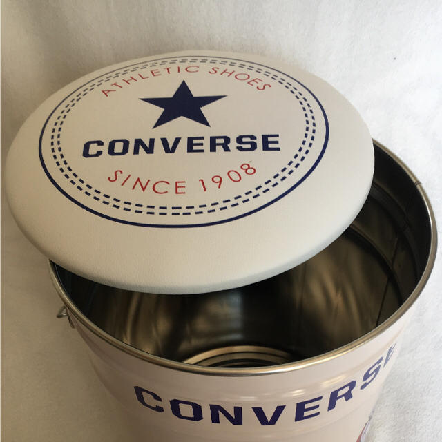 CONVERSE(コンバース)のコンバースノベルティ CONVERSE マットレス ゴミ箱 エンタメ/ホビーのコレクション(ノベルティグッズ)の商品写真