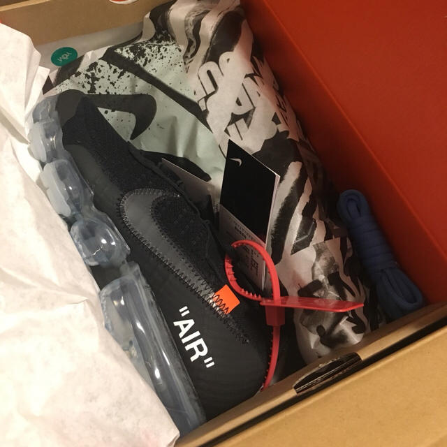 OFF-WHITE(オフホワイト)の新品 off-white NIKE vapormax 26.0 メンズの靴/シューズ(スニーカー)の商品写真