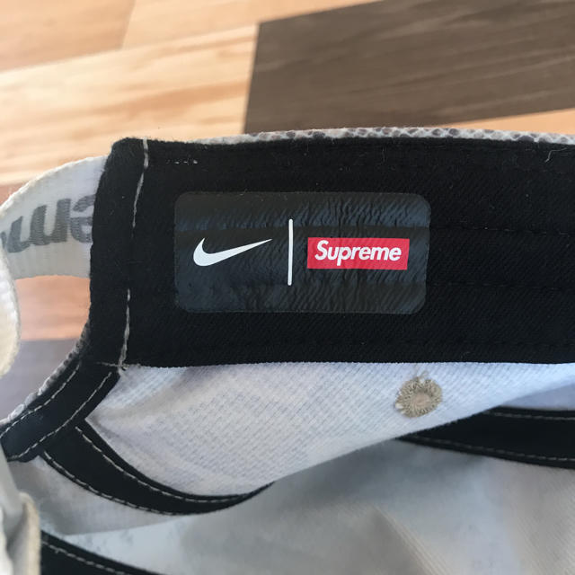 Supreme(シュプリーム)のsupreme × Nike airmax リフレクト CAP メンズの帽子(キャップ)の商品写真