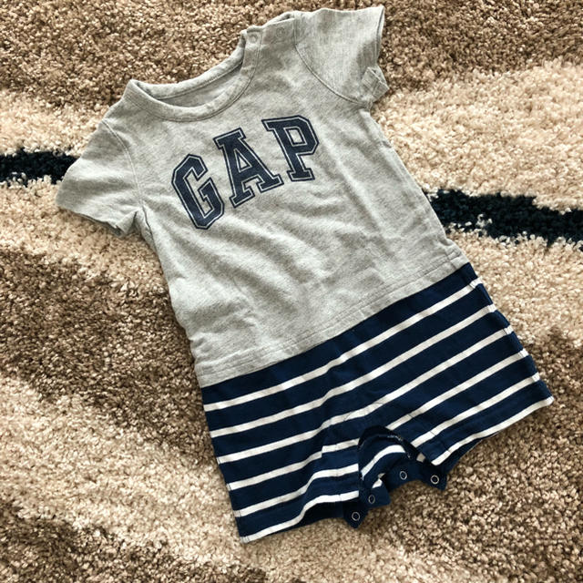 babyGAP(ベビーギャップ)のBabyGAP  半袖ロンパース キッズ/ベビー/マタニティのベビー服(~85cm)(ロンパース)の商品写真