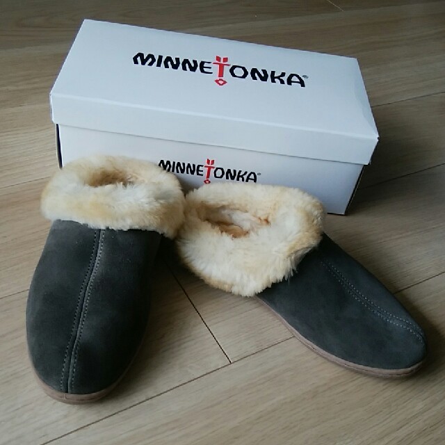 Minnetonka(ミネトンカ)のミネトンカ　シープスキン　ミュール レディースの靴/シューズ(スリッポン/モカシン)の商品写真