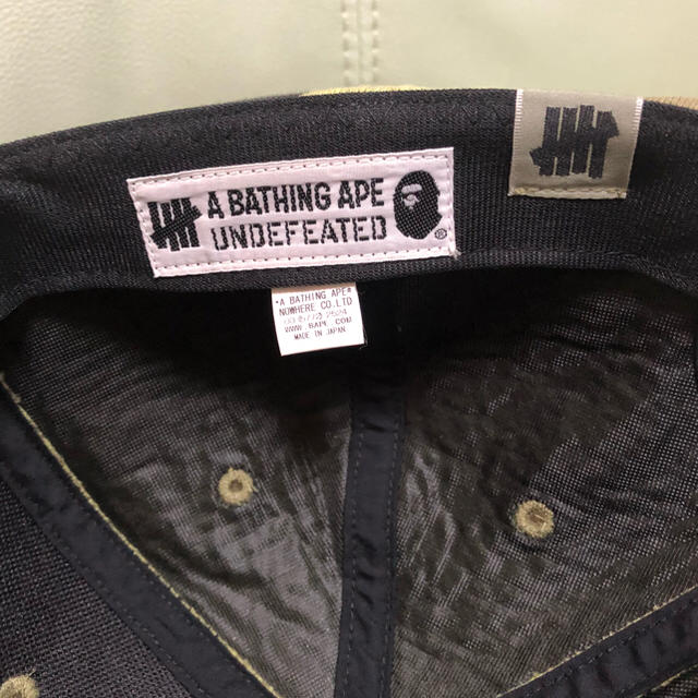 A BATHING APE(アベイシングエイプ)のUNDEFEATED×BAPE コラボキャップ メンズの帽子(キャップ)の商品写真