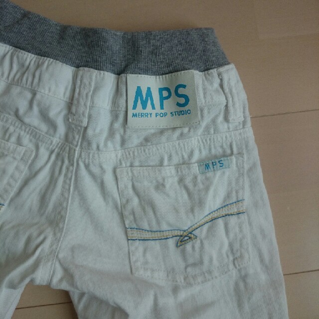 MPS(エムピーエス)のMPS ホワイトデニム ⭐ 120㎝ キッズ/ベビー/マタニティのキッズ服男の子用(90cm~)(パンツ/スパッツ)の商品写真