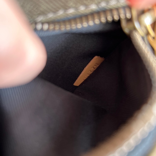 Supreme(シュプリーム)のsupreme louis vuitton camo bum bag メンズのバッグ(ウエストポーチ)の商品写真