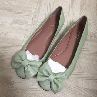 レッドヴァレンティノ(RED VALENTINO)のレッドバレンチノ パンプス 37 美品(ハイヒール/パンプス)