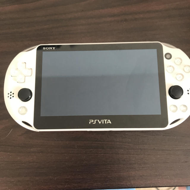 ゲームソフト/ゲーム機本体PSvita 2000 ホワイト