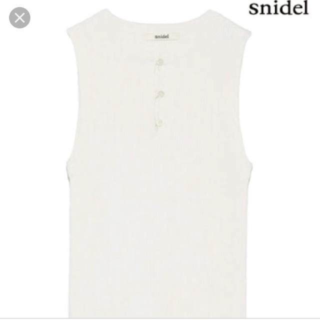 SNIDEL(スナイデル)のsnidel♡未使用♡ノースリリブニット レディースのトップス(カットソー(半袖/袖なし))の商品写真