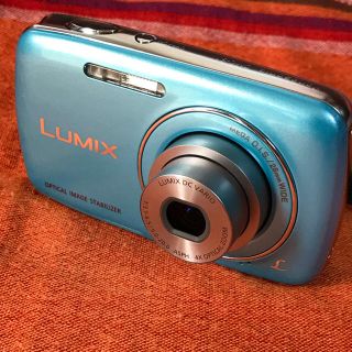 パナソニック(Panasonic)のLUMIX  DMC-S1  1210万画素 4倍ズーム 4GB SDカード(コンパクトデジタルカメラ)