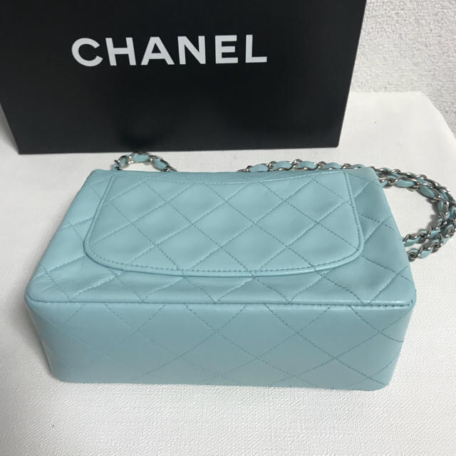 CHANEL(シャネル)の正規品 シャネル ショルダーバッグ ミニマト ２点 レディースのバッグ(ショルダーバッグ)の商品写真