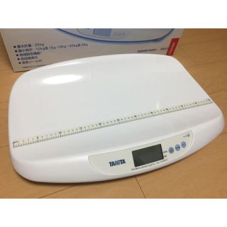 タニタ(TANITA)のTANITAデジタルベビースケールBD-586-WH 美品(ベビースケール)