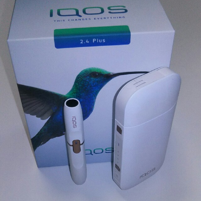 IQOS(アイコス)の【送料無料ホワイト１台】ＩＱＯＳアイコス2.4plus本体フルセット メンズのファッション小物(タバコグッズ)の商品写真