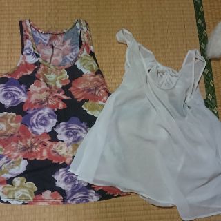 グレイル(GRL)の花柄シフォンタンク   バックリボン(タンクトップ)