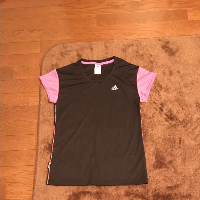 adidas(アディダス)の未使用 adidasメッシュTシャツ黒 レディースのトップス(Tシャツ(半袖/袖なし))の商品写真