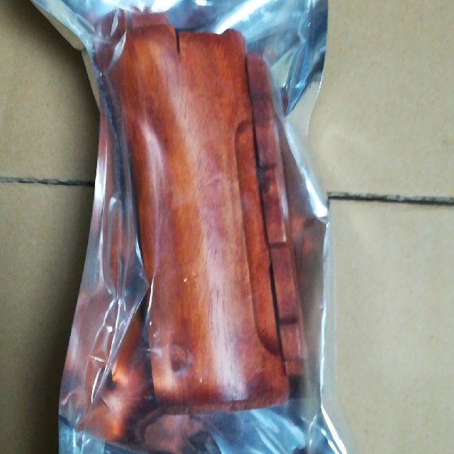 aps製　木製AK74-uハンドガード エンタメ/ホビーのミリタリー(カスタムパーツ)の商品写真