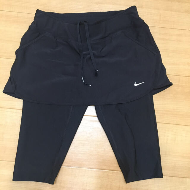 NIKE(ナイキ)の【6/4~~値上げ致します様 専用】ナイキ DRI-FIT ランニング スカート スポーツ/アウトドアのランニング(ウェア)の商品写真