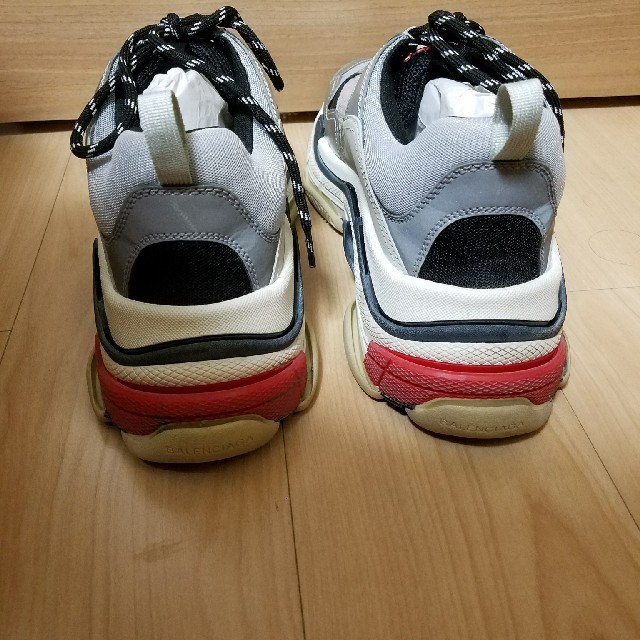 Balenciaga(バレンシアガ)の【早いもの勝ち】BALENCIAGA TRIPLE S  メンズの靴/シューズ(スニーカー)の商品写真