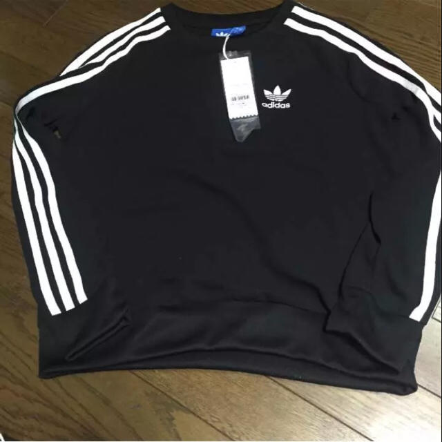 adidas(アディダス)のアディダス シフォントップス 値下げ レディースのトップス(Tシャツ(長袖/七分))の商品写真