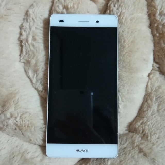 ANDROID(アンドロイド)のHuawei p8 lite SIMフリースマホ 美品 スマホ/家電/カメラのスマートフォン/携帯電話(スマートフォン本体)の商品写真