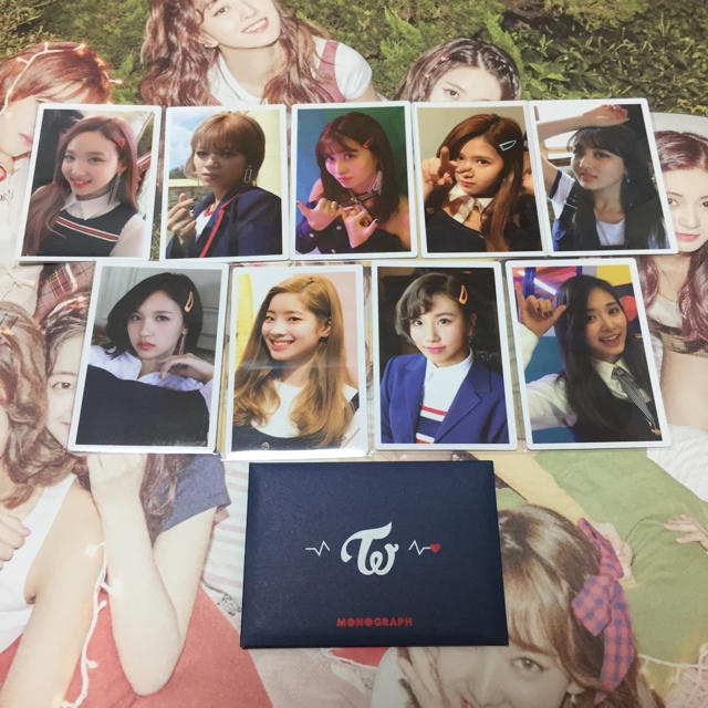 期間限定価格！ 公式 TWICE SIGNAL SIGNAL Monograph トレカ付き 