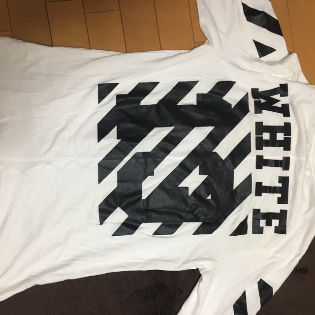 OFF-WHITE(オフホワイト)のオフ ホワイト off white ロンT メンズのトップス(Tシャツ/カットソー(七分/長袖))の商品写真