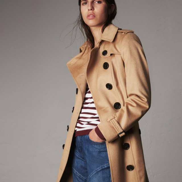 BURBERRY(バーバリー)のしのさま専用  バーバリー新品 レディースのジャケット/アウター(毛皮/ファーコート)の商品写真