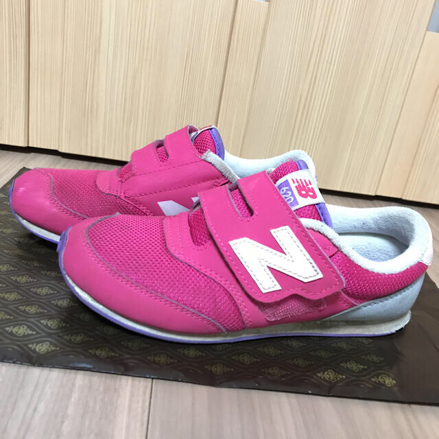 New Balance(ニューバランス)のニューバランス620 ピンク パープル  21センチ キッズ/ベビー/マタニティのキッズ靴/シューズ(15cm~)(スニーカー)の商品写真