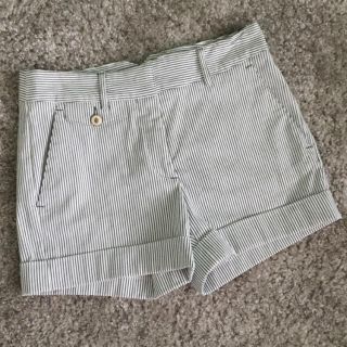 ザラ(ZARA)の【美品】ZARA（ザラ）ショートパンツ(ショートパンツ)