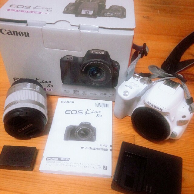 Canon - キヤノン CANON EOS Kiss X9 ホワイト