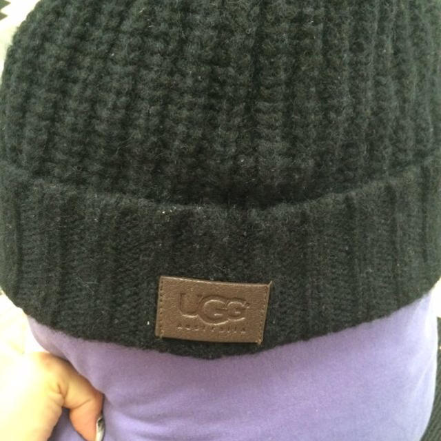 UGG(アグ)のUGGニットキャップ 帽子 レディースの帽子(ニット帽/ビーニー)の商品写真