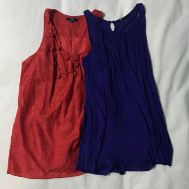 GAP(ギャップ)の4枚セット GAP Tシャツ 2枚セット とロングタンクトップ2枚 レディースのトップス(Tシャツ(半袖/袖なし))の商品写真