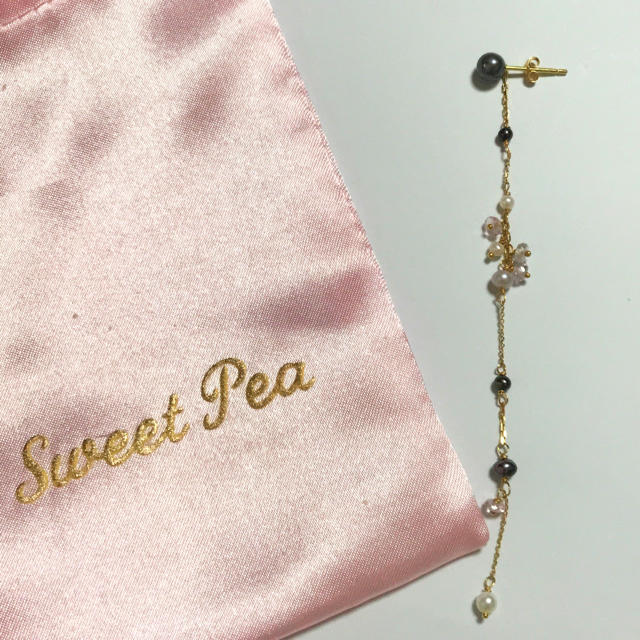 SweetPea ✴︎天然石パールピアス