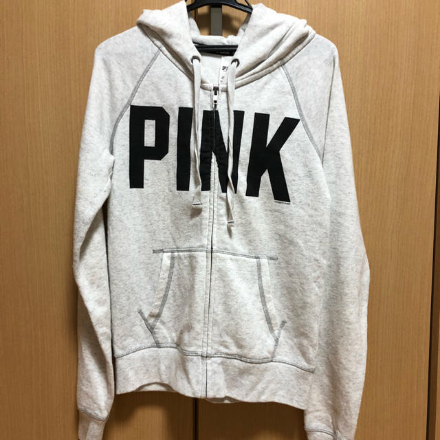 Victoria's Secret(ヴィクトリアズシークレット)のニューヨーク 限定 PINK パーカー レディースのトップス(パーカー)の商品写真