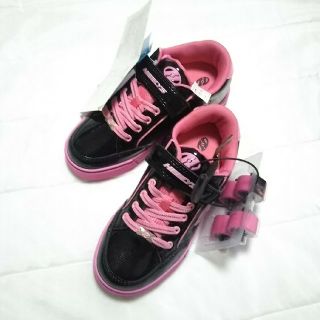 ヒーリーズ(HEELYS)の新品 HEELYS(ヒーリーズ)PULSE  ブラック/ピンク 21.0cm(ローラーシューズ)