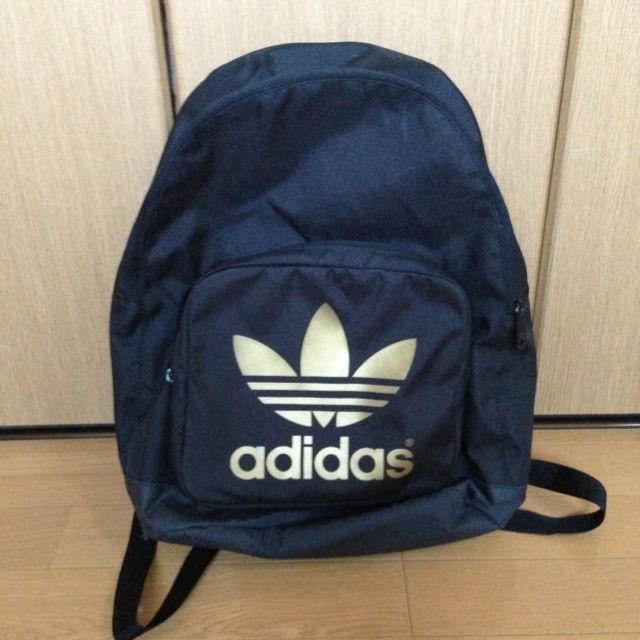 adidas(アディダス)のadidas リュック レディースのバッグ(リュック/バックパック)の商品写真