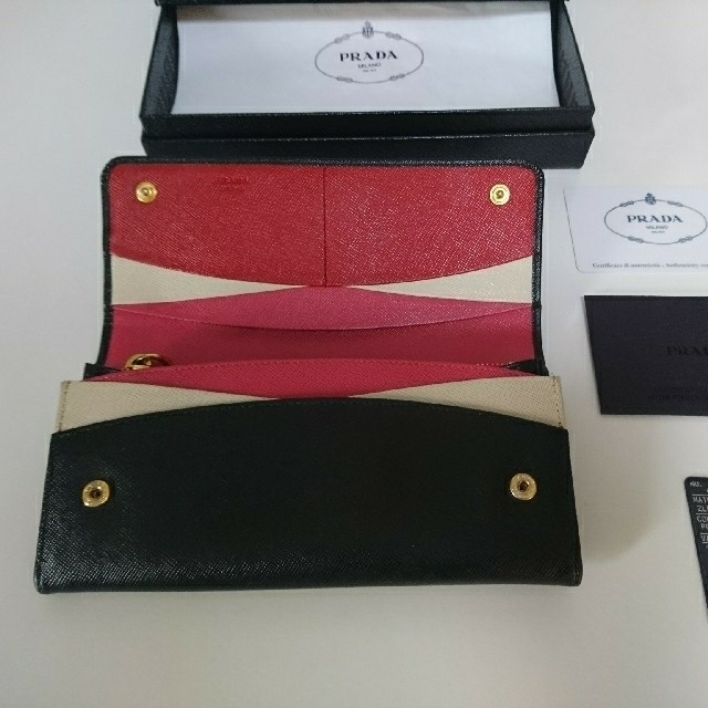 PRADA(プラダ)の値下げ PRADA プラダ 財布 サフィアーノ マルチカラー レディースのファッション小物(財布)の商品写真