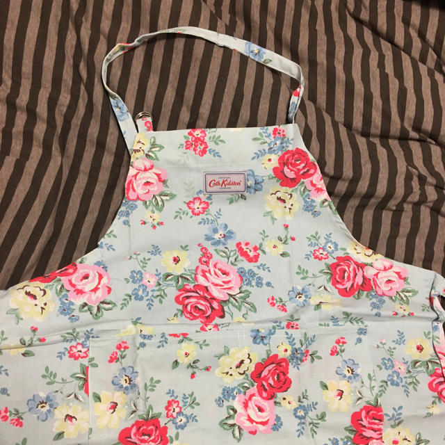 Cath Kidston(キャスキッドソン)のCath Kidston エプロン 未使用 レディースのファッション小物(ポーチ)の商品写真