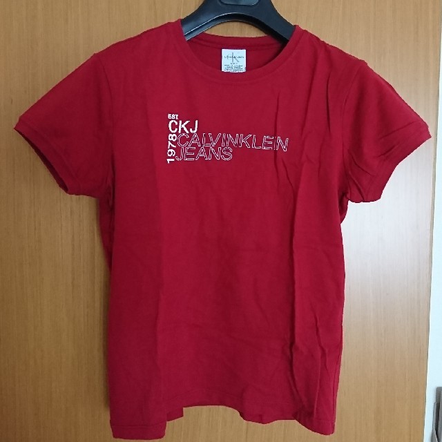 ck Calvin Klein(シーケーカルバンクライン)のカルバン・クライン  Tシャツ レディースのトップス(Tシャツ(半袖/袖なし))の商品写真