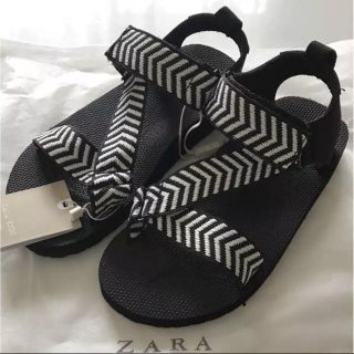 ザラキッズ(ZARA KIDS)の新品タグ付 ZARA KIDS ザラキッズ  36/37 23.6cm サンダル(サンダル)