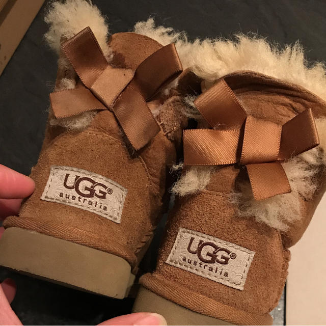 UGG(アグ)のアグ ムートンブーツ 15センチ キッズ/ベビー/マタニティのキッズ靴/シューズ(15cm~)(ブーツ)の商品写真