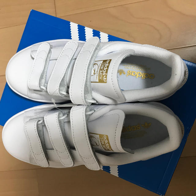 adidas(アディダス)の新品未使用 正規品 アディダス adidas スタンスミスベルクロ S75188 レディースの靴/シューズ(スニーカー)の商品写真