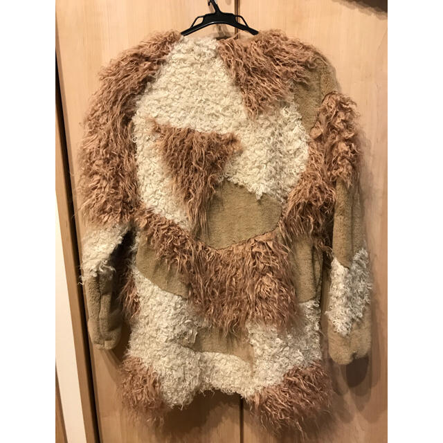 MURUA(ムルーア)の【最終値下げ】新品未使用！ MURUA  MIX FAKE FUR コート  レディースのジャケット/アウター(毛皮/ファーコート)の商品写真