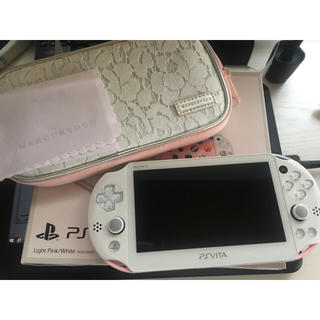 プレイステーションヴィータ(PlayStation Vita)のPlayStation VITA Light Pink/White Wi-Fi(携帯用ゲーム機本体)