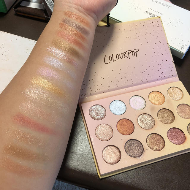 colourpop(カラーポップ)の値下げ！カラーポップ GOLDEN STATE OF MIND コスメ/美容のベースメイク/化粧品(アイシャドウ)の商品写真