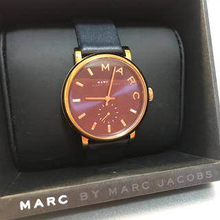 マークバイマークジェイコブス(MARC BY MARC JACOBS)の【送料無料】MARC BY MARC JACOBS 腕時計 レディース 紺色(腕時計)