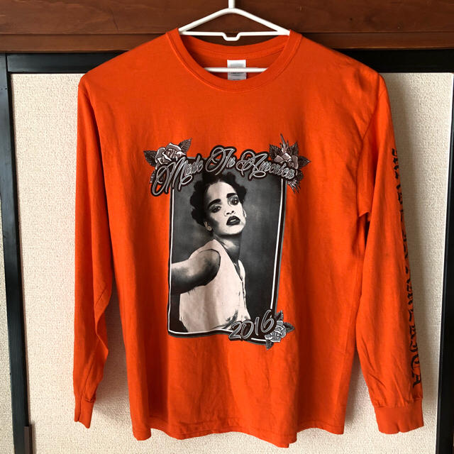 Supreme(シュプリーム)のRihanna ライブtシャツ アメリカ限定 メンズのトップス(Tシャツ/カットソー(七分/長袖))の商品写真