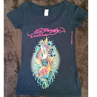 エドハーディー(Ed Hardy)のエドT 人魚姫　かわぃぃ１の色です　このT持ってる方少ないので買ってたのが◎(その他)