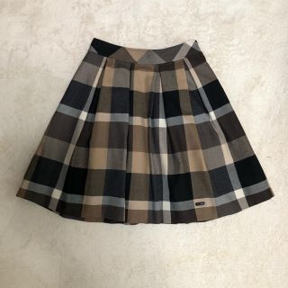 バーバリー(BURBERRY)のブルーレーベルクレストブリッジ スカート 新品 タグ付き(ひざ丈スカート)