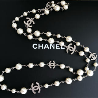 シャネル(CHANEL)のCHANEL♡ロングパールネックレス♡美品(ネックレス)